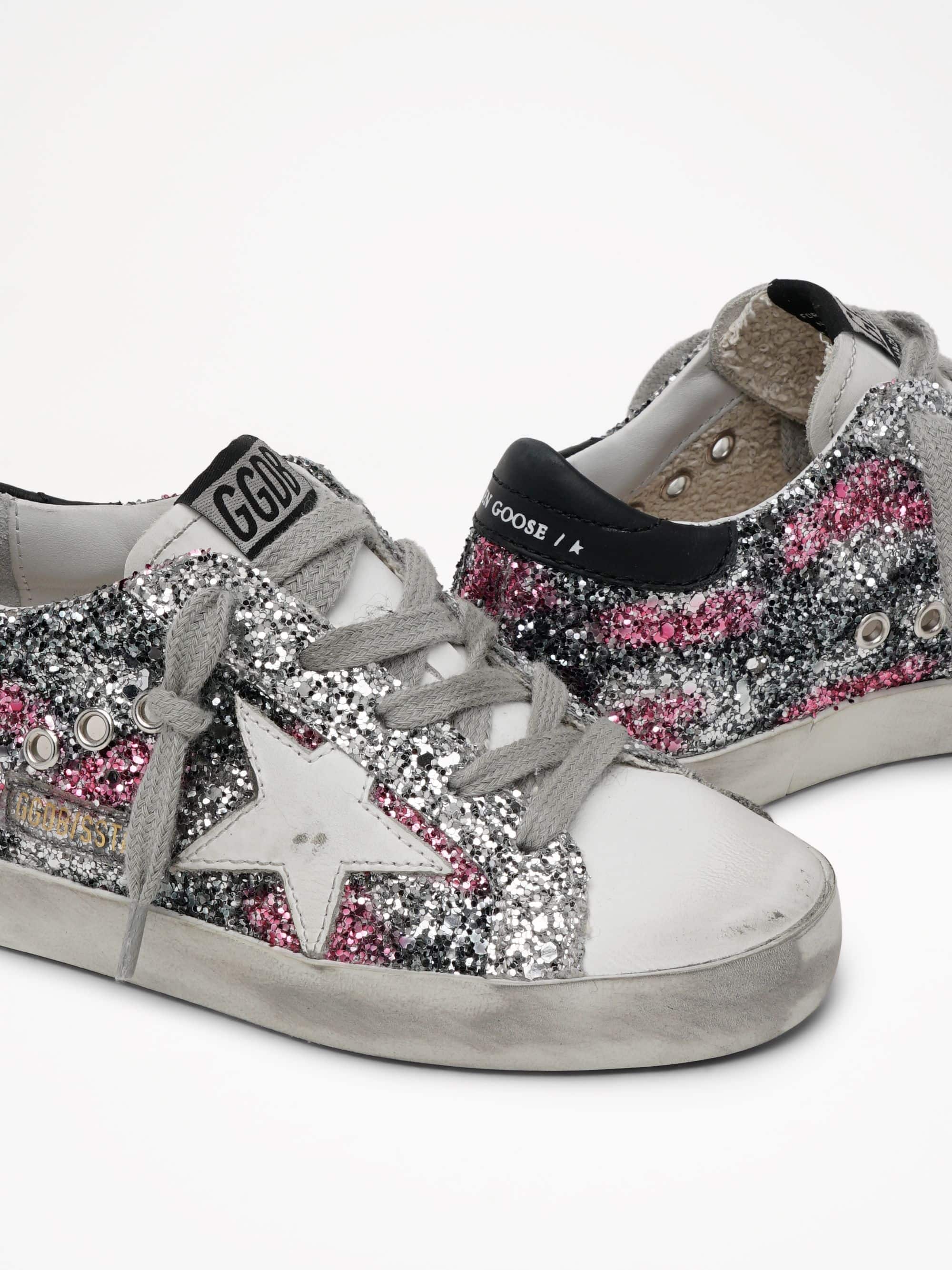 Kids | Super-Star Sneakers Glitter with White Leather Star & Black Heel Tab | Black x Silver x Fuxia x White - Image 4