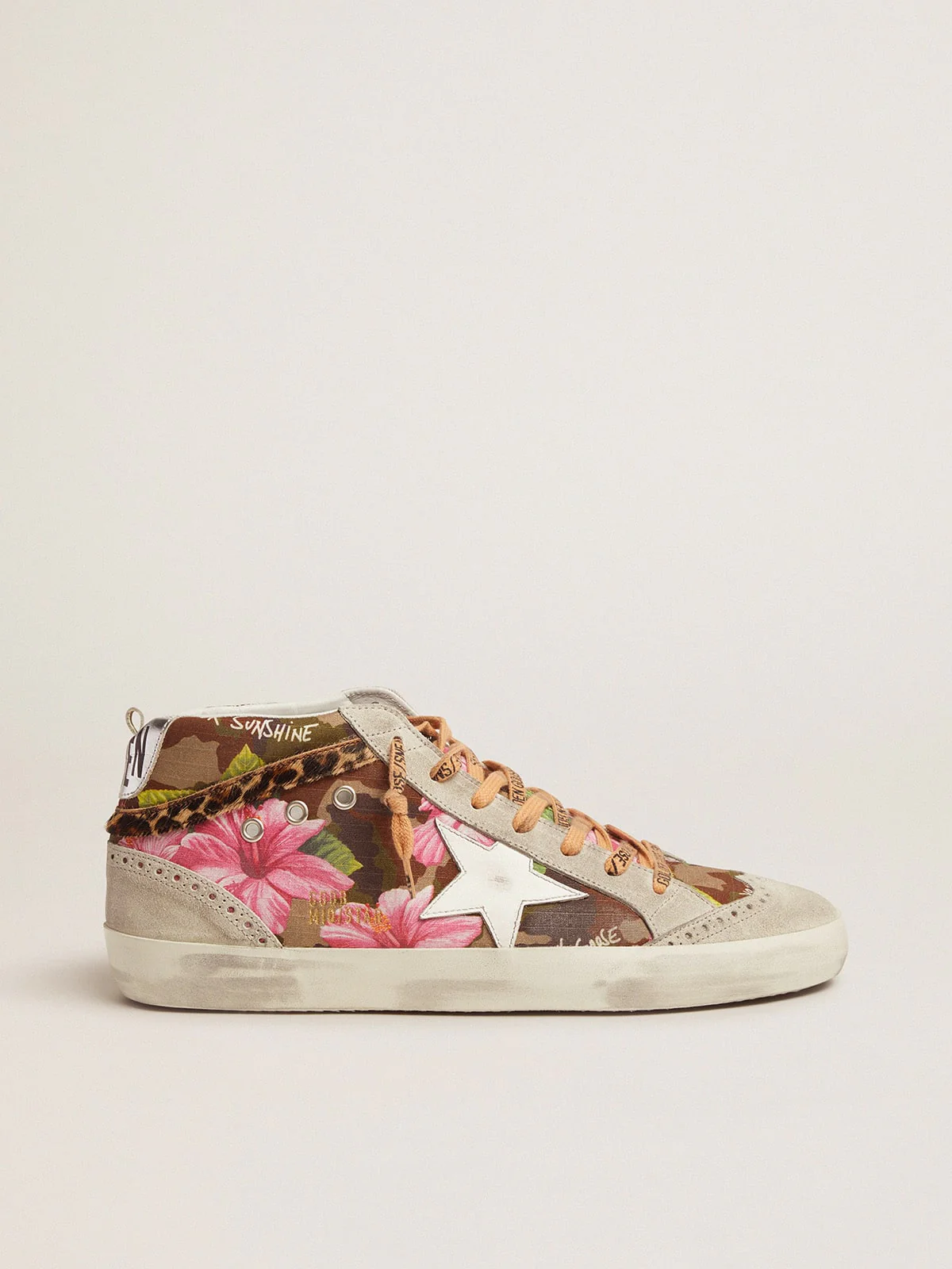 Men | Mid Star Sneakers with Camouflage & Floral Pattern | Green Camouflage x Pink Flowers x Ice x White - Image 6