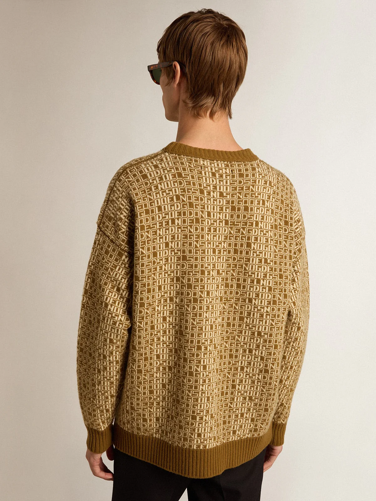 Men | Round-Neck Sweater with Olive-Green Jacquard Lettering Motif | Tapenade x Lamb''S Wool - Image 7