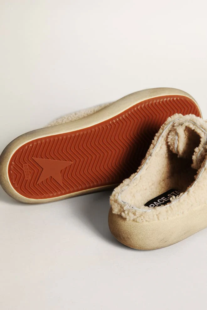 Men | Space-Star Sabots Beige Shearling with White Leather Star | Beige x White - Image 4