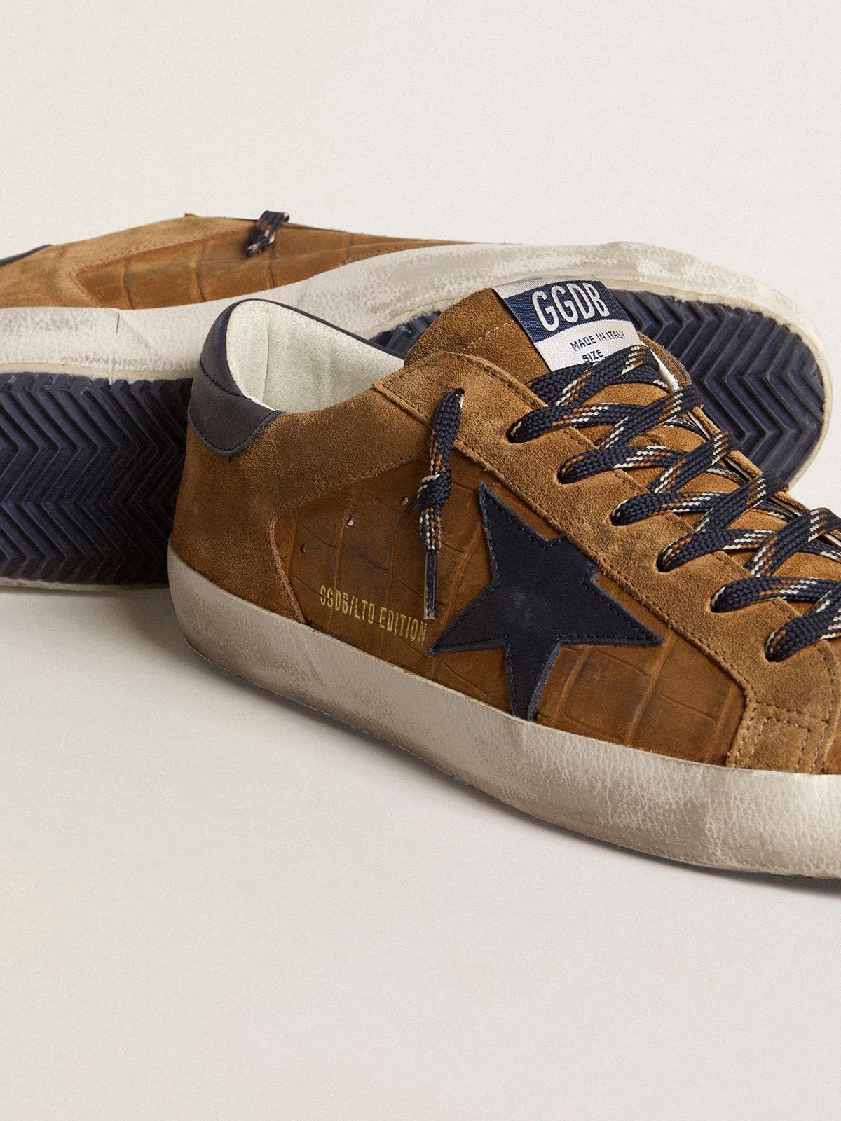 Men | Super-Star Ltd Tobacco-Colored Croc-Print Leather with Midnight Blue Leather Star & Heel Tab | Cognac x Blue - Image 2