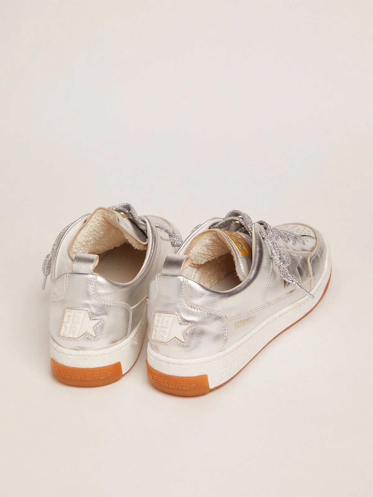 Men | Yeah Sneakers Silver Laminated Leather | Silver - Image 9