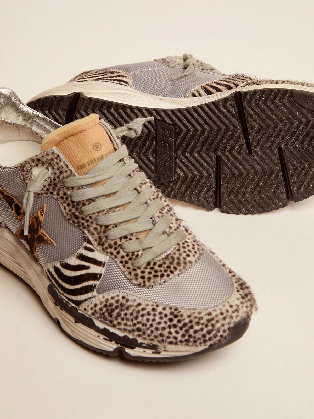 Women | Running Sole Sneakers Mesh & Animal-Print Pony Skin | Light Grey x White Black x Leo - Image 9