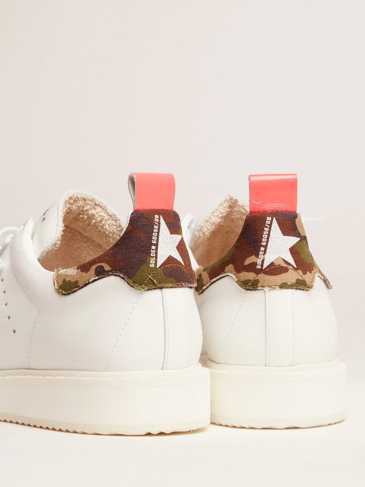 Women | Starter Sneakers with Camouflage Heel Tab | White x Green Camouflage - Image 4