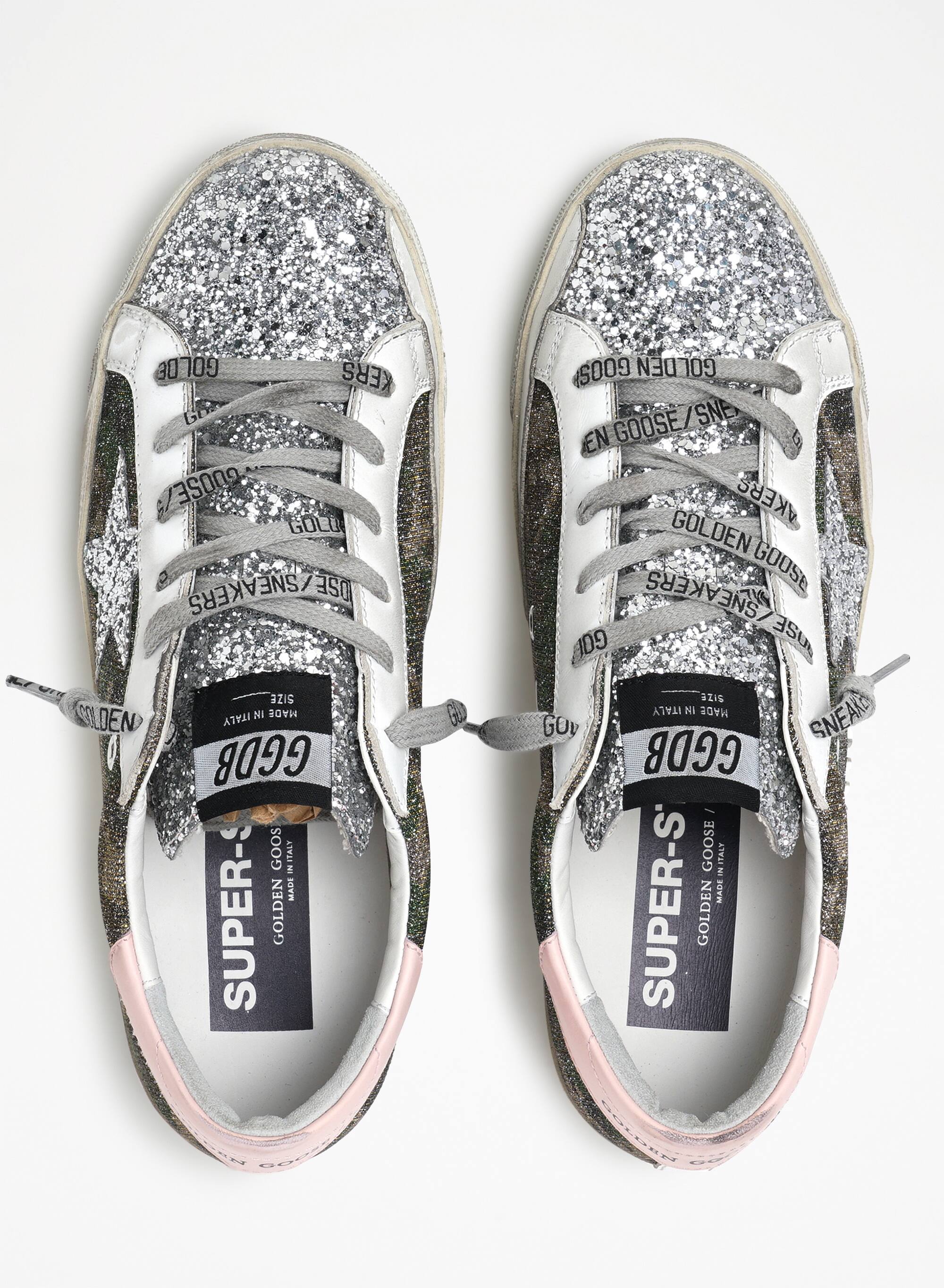 Women | Super-Star Sneakers Mimetic Glitter with Silver Glitter Star & Insert & Pink Leather Heel Tab | Green Camouflage x Silver x Pink x White