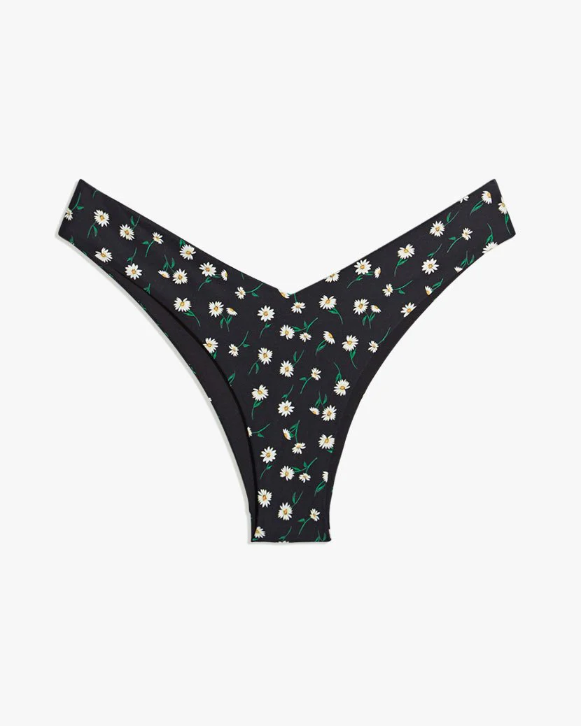 Delilah Bottom | Daisies