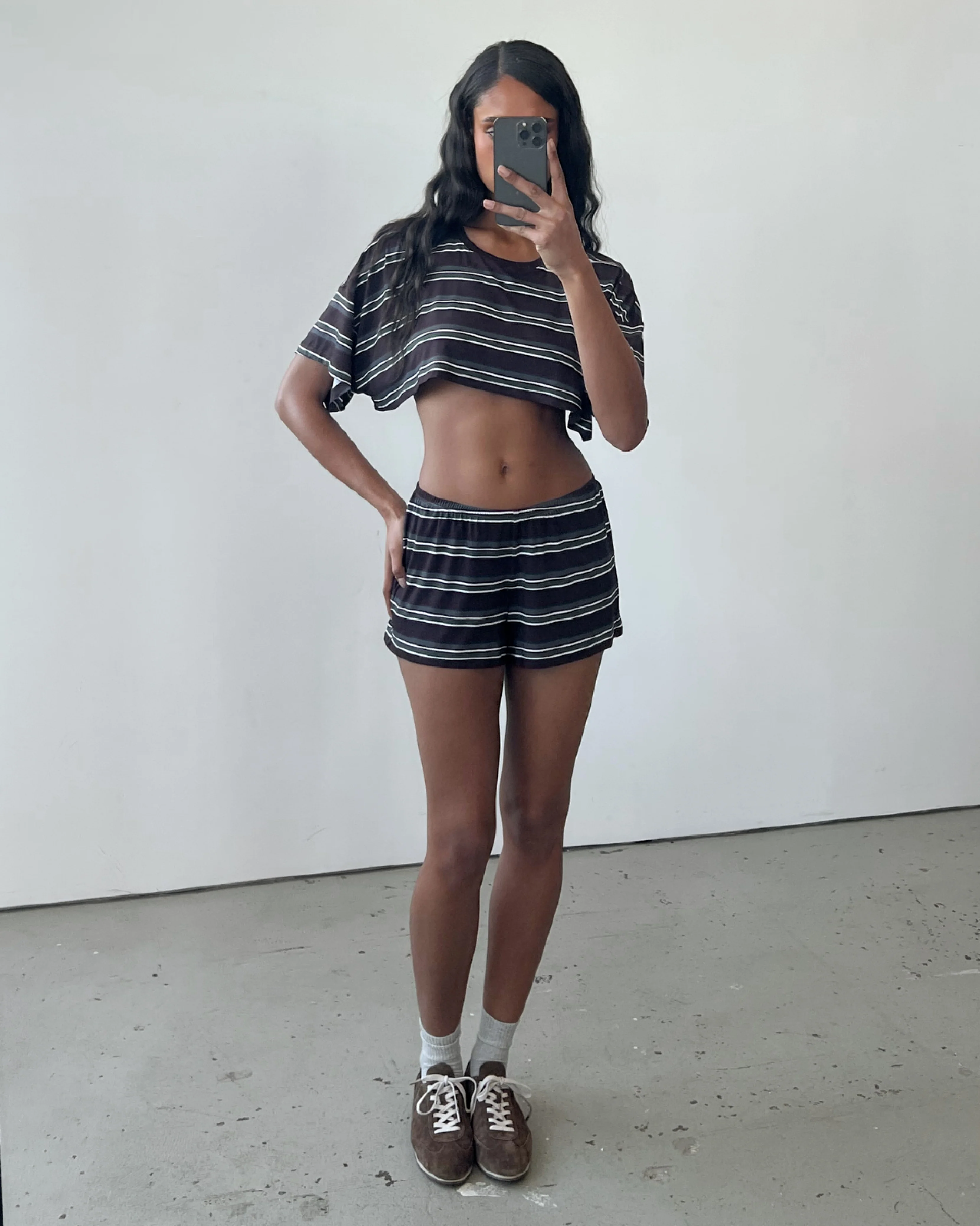 Pull On Short | Dark Brown x Dark Grey - Image 4