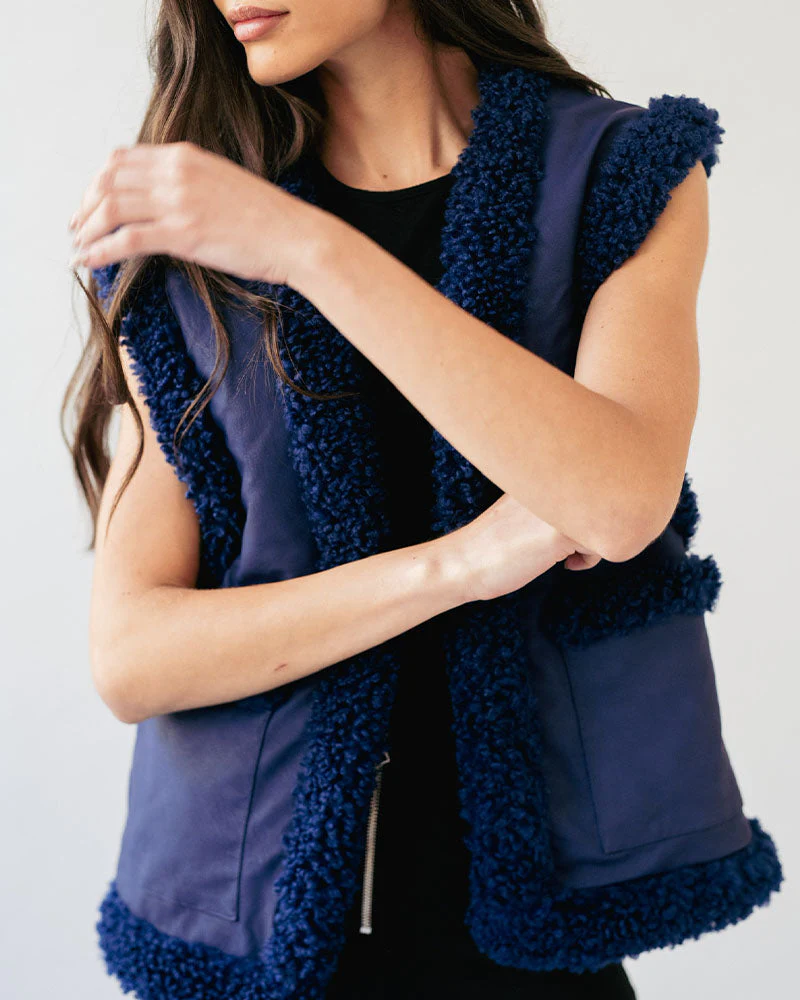 Reversible Vest | Navy - Image 3