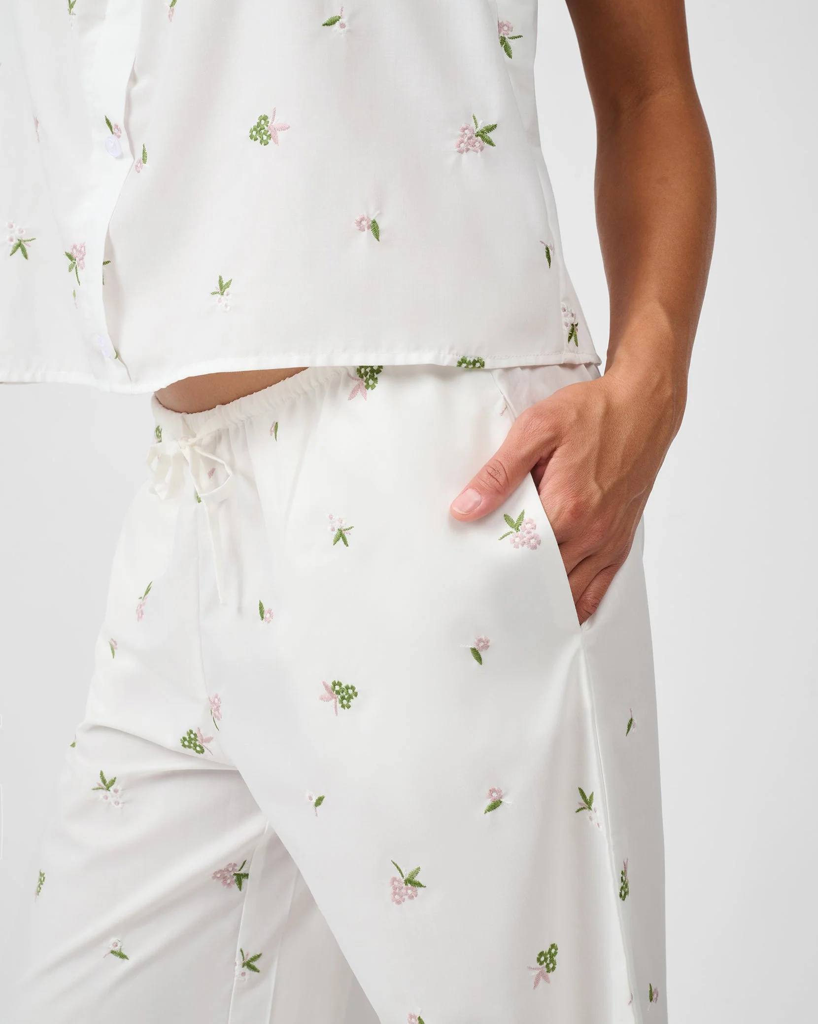 Ruffle Pull-On Pants | Ivory (V1) - Image 5